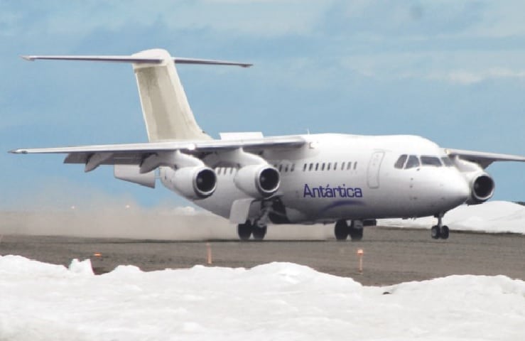 Ir a la antartida en avion