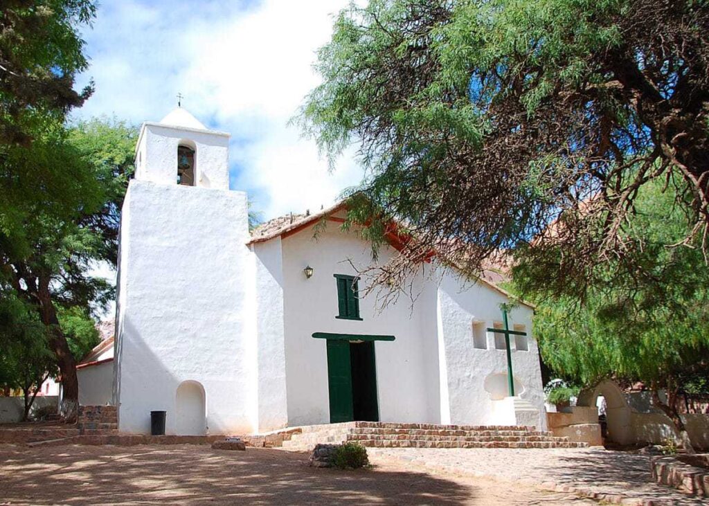 3. Iglesia de Santa Rosa de Lima