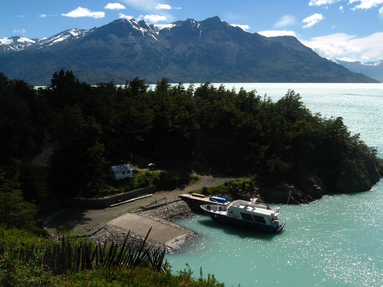 Villa O'Higgins nach Argentinien