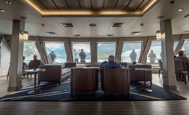 Kombination von Kreuzfahrten und Landaktivitäten