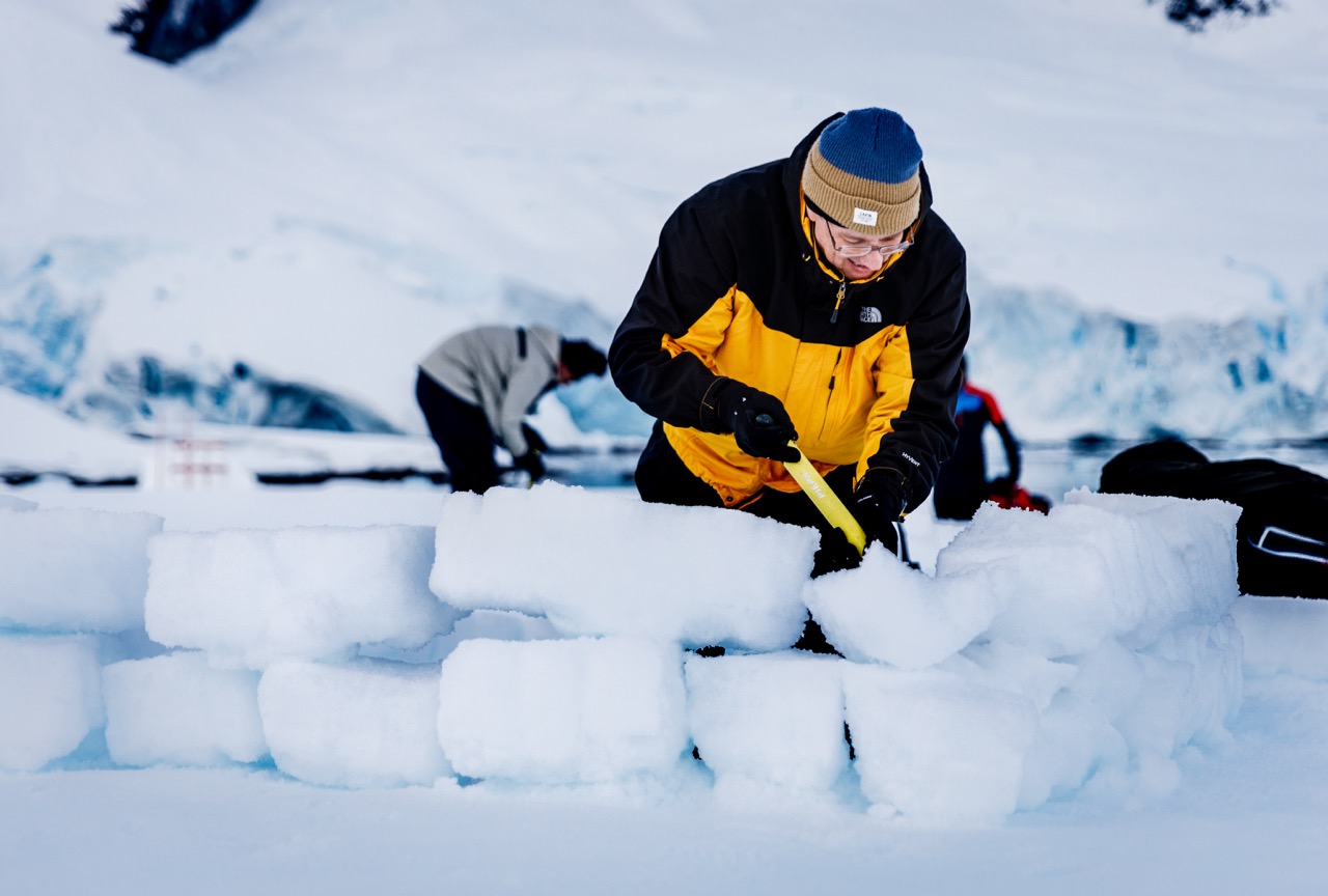 Crucero Antartida - Basecamp : camping, kayak, raquetas de nieve y montañismo en la Antartida