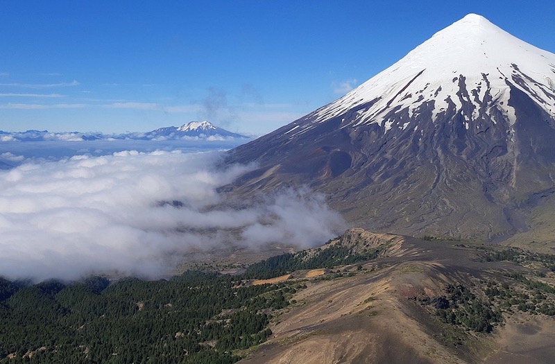 Volcan Osorno, Chile Andino