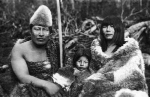 Indios Onas en Ushuaia