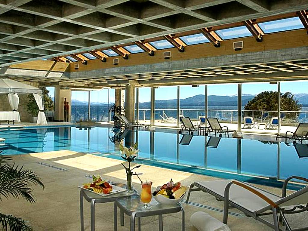 Cacique Inacayal Lake Hotel Spa Los hoteles con pileta y spa en más espectaculares de Bariloche