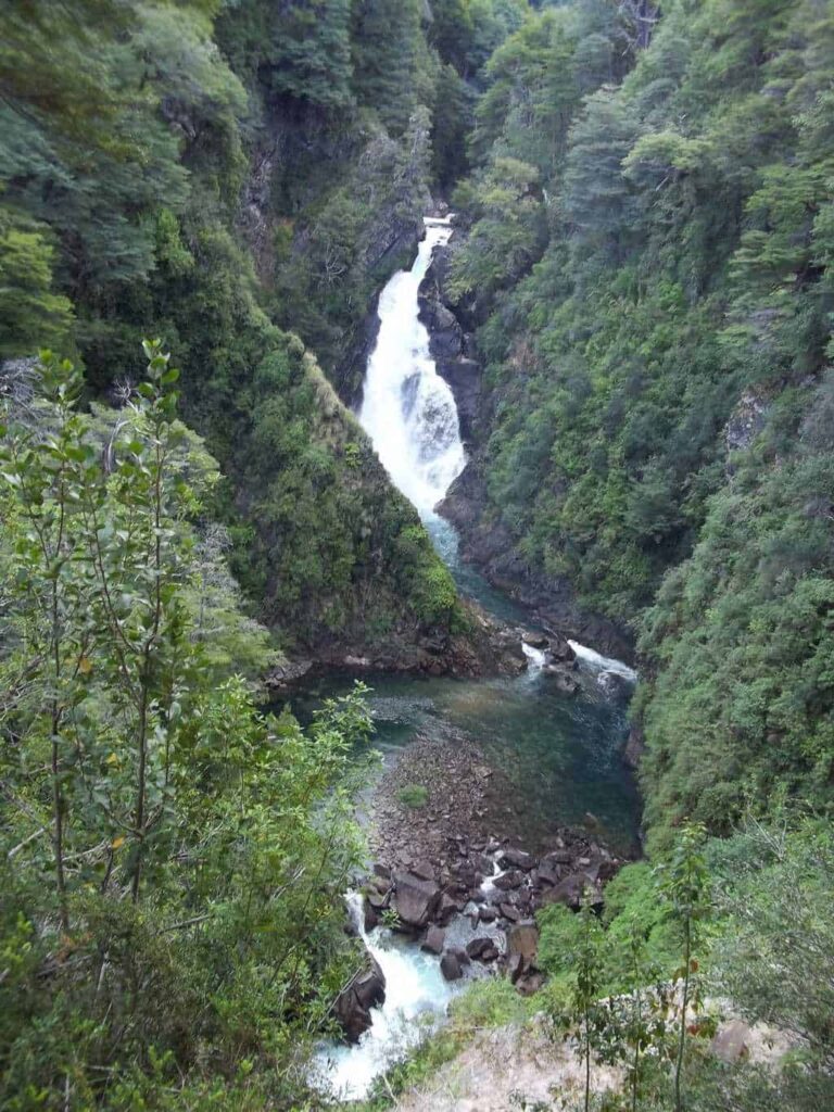 9. Cascada Chachín