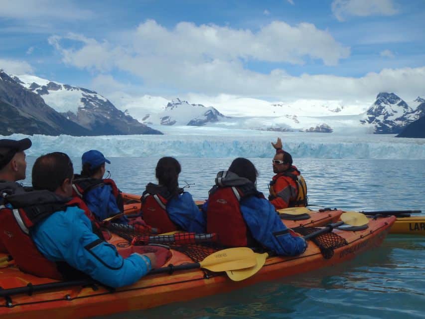 Small group enjoying a Patagonia tour